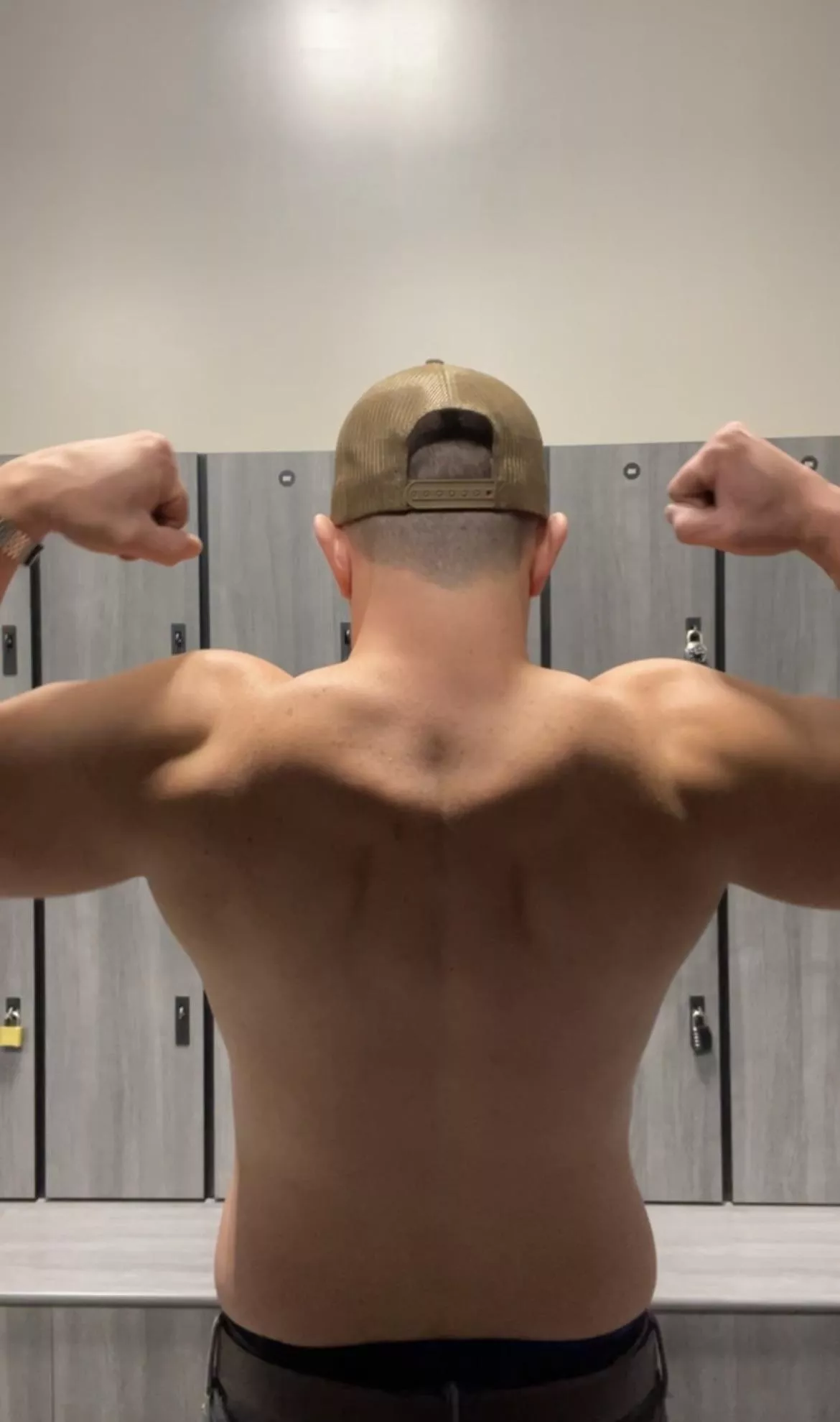 Post gym sesh how do you like the wings ladies? 28[M]