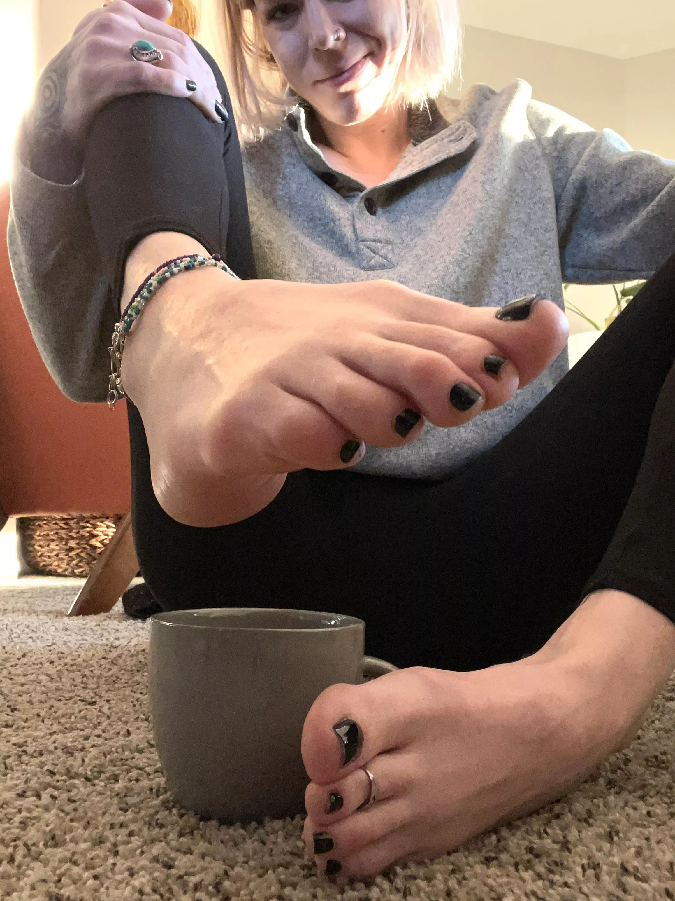 Such on my toes and give me cream for my coffee!!