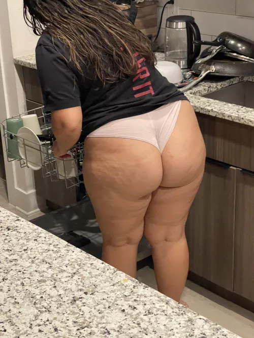 Trading pics of my thick wife