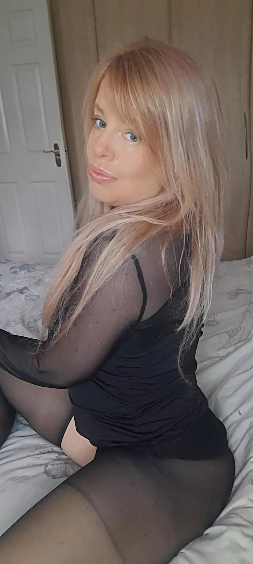 Who wants to rip my tights?