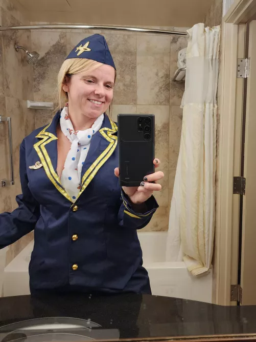 would you invite me back to your hotel??