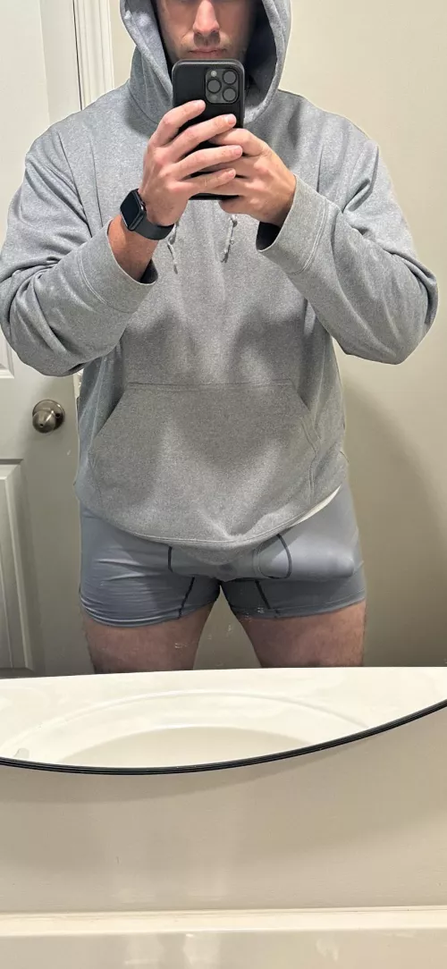 (35) I’m new here. Help me feel welcomed? DMs open