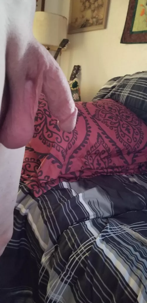 [60] There needs to be girl on the sofa for daddy