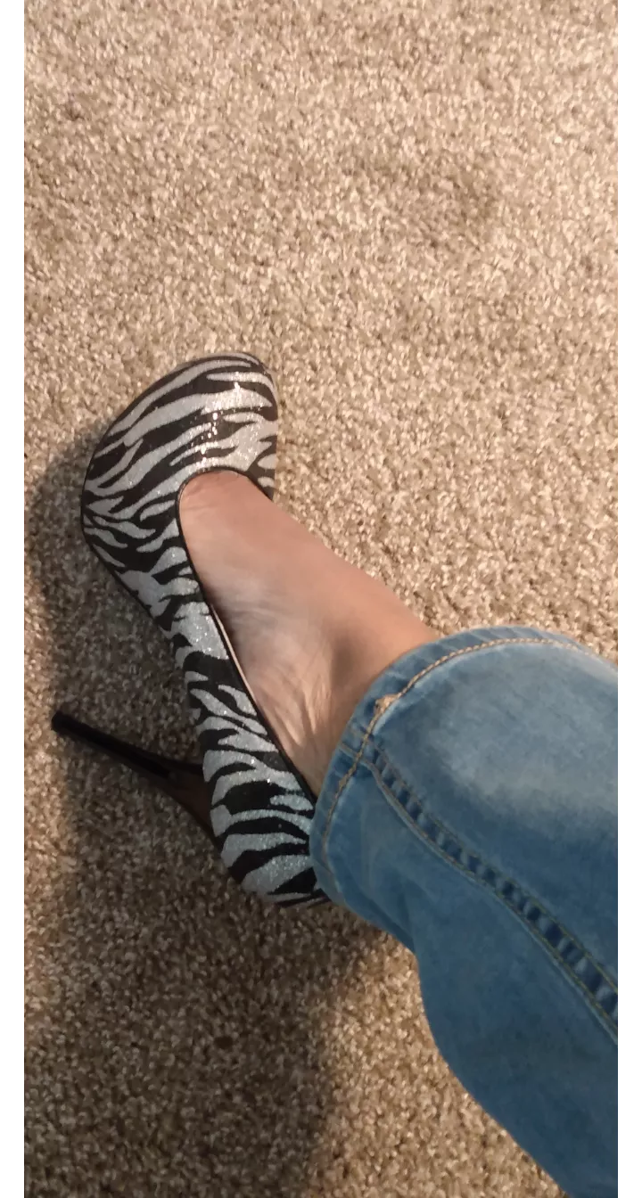 A little flash for a casual night