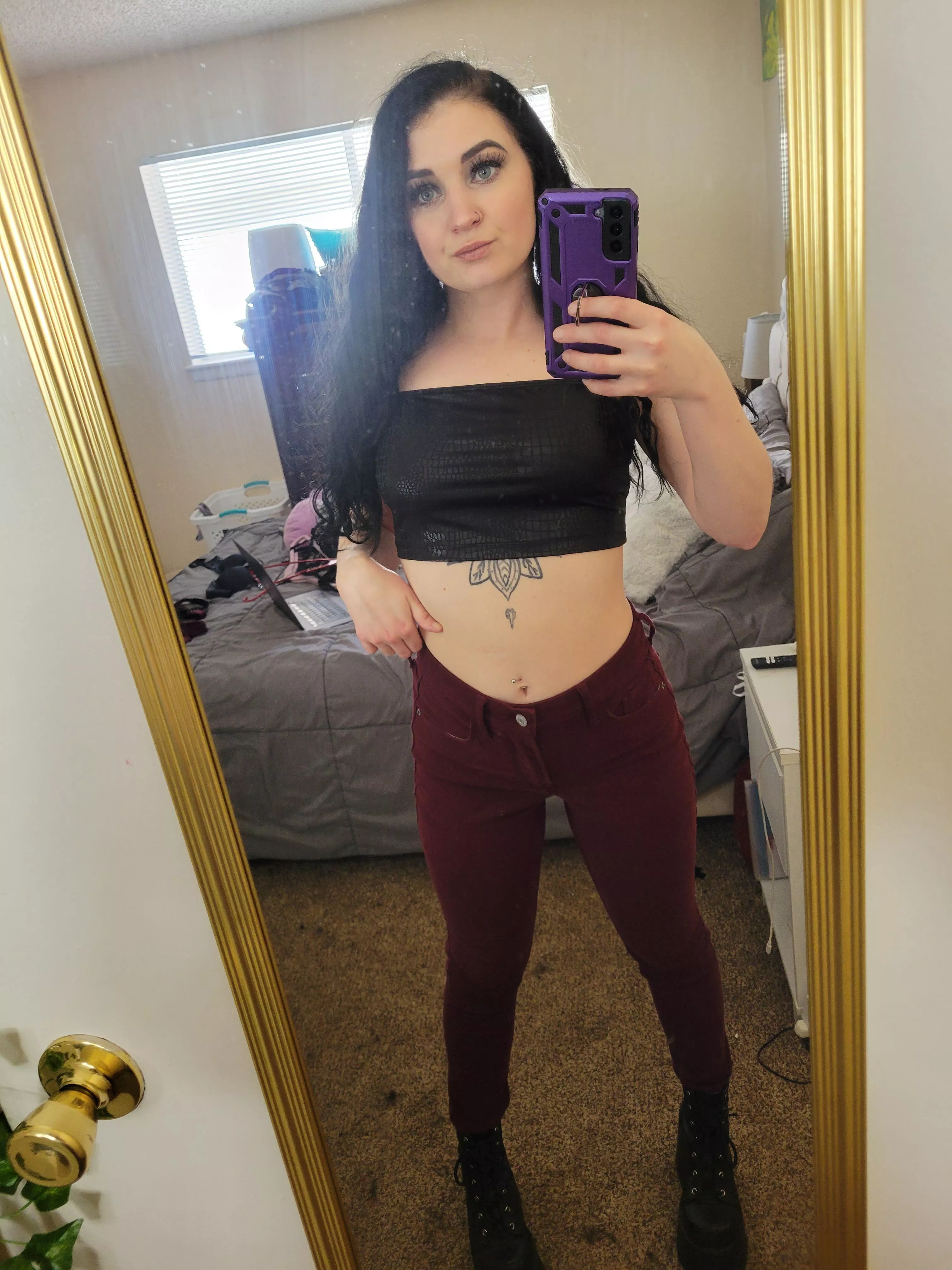 ALWAYS feel my best self in a crop top ❤️‍🔥