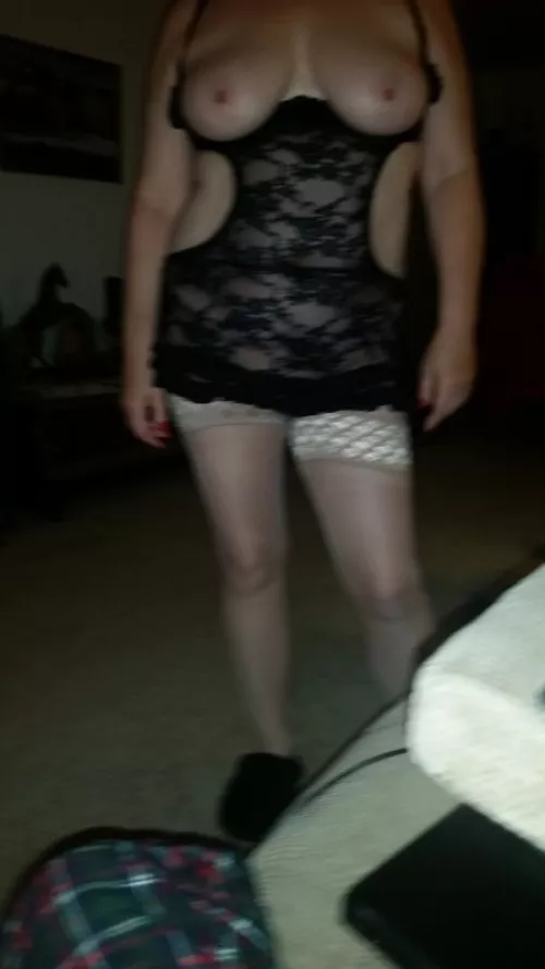 Asking my husbafisit ok ig a male friend comes over. u can see how u was dressed up for him
