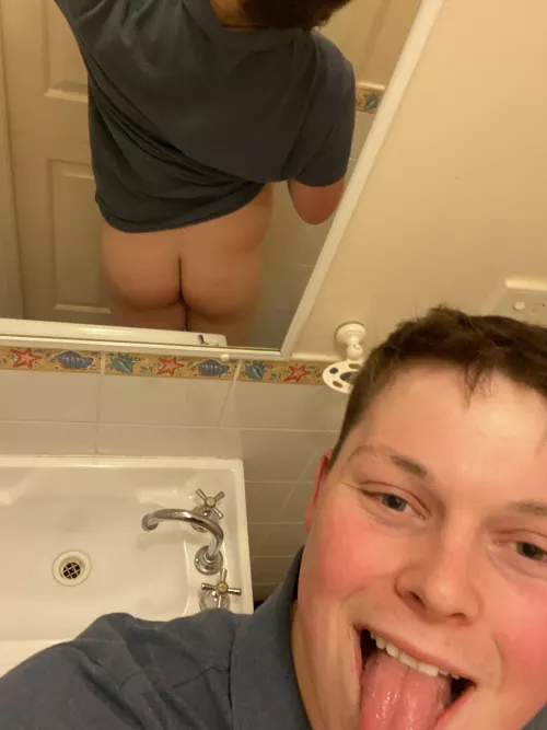 Bit tight in here but we can manage 18