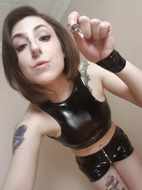 Can I be your keyholder?