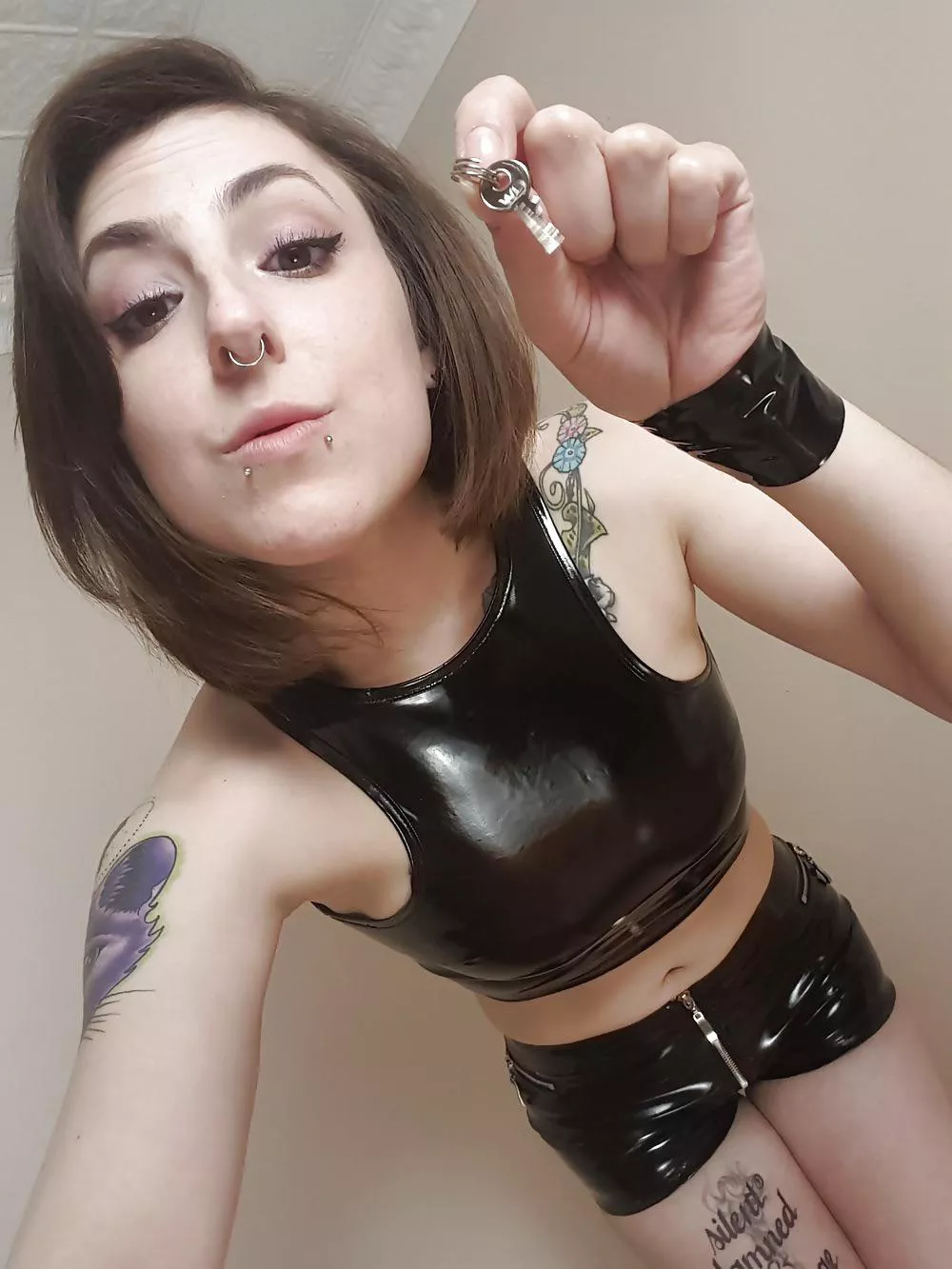 Can I be your keyholder?