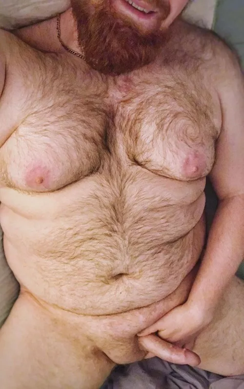 Come rub my belly and feed me compliments 😏