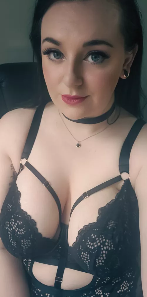 Confused as to why you are letting a month dictate when you can cum... that privilege is mine to give.