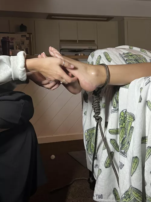 Cum watch me get tied up