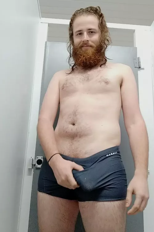 Do you think the hot guys at the swimming pool can tell I think they're attractive ?