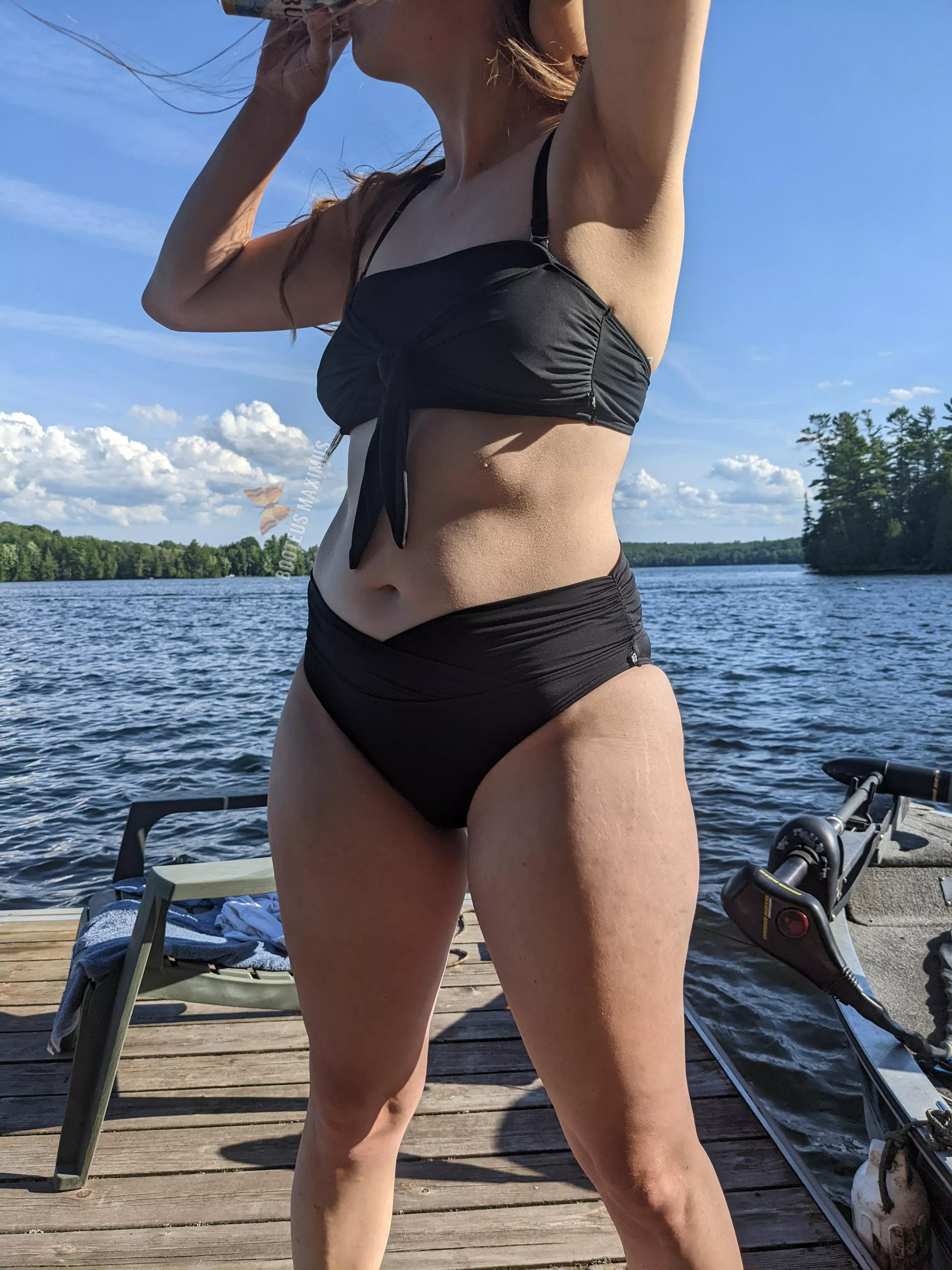 drinking beer and fishing is my kinda date :)