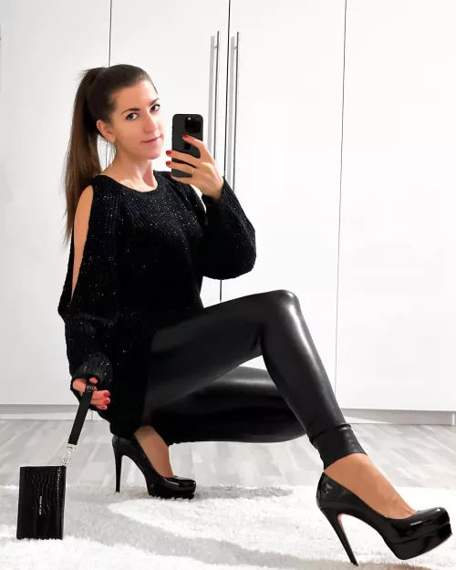 Even Her Phone Case is Black