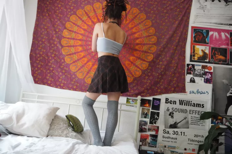 [F] They do emphasize my legs