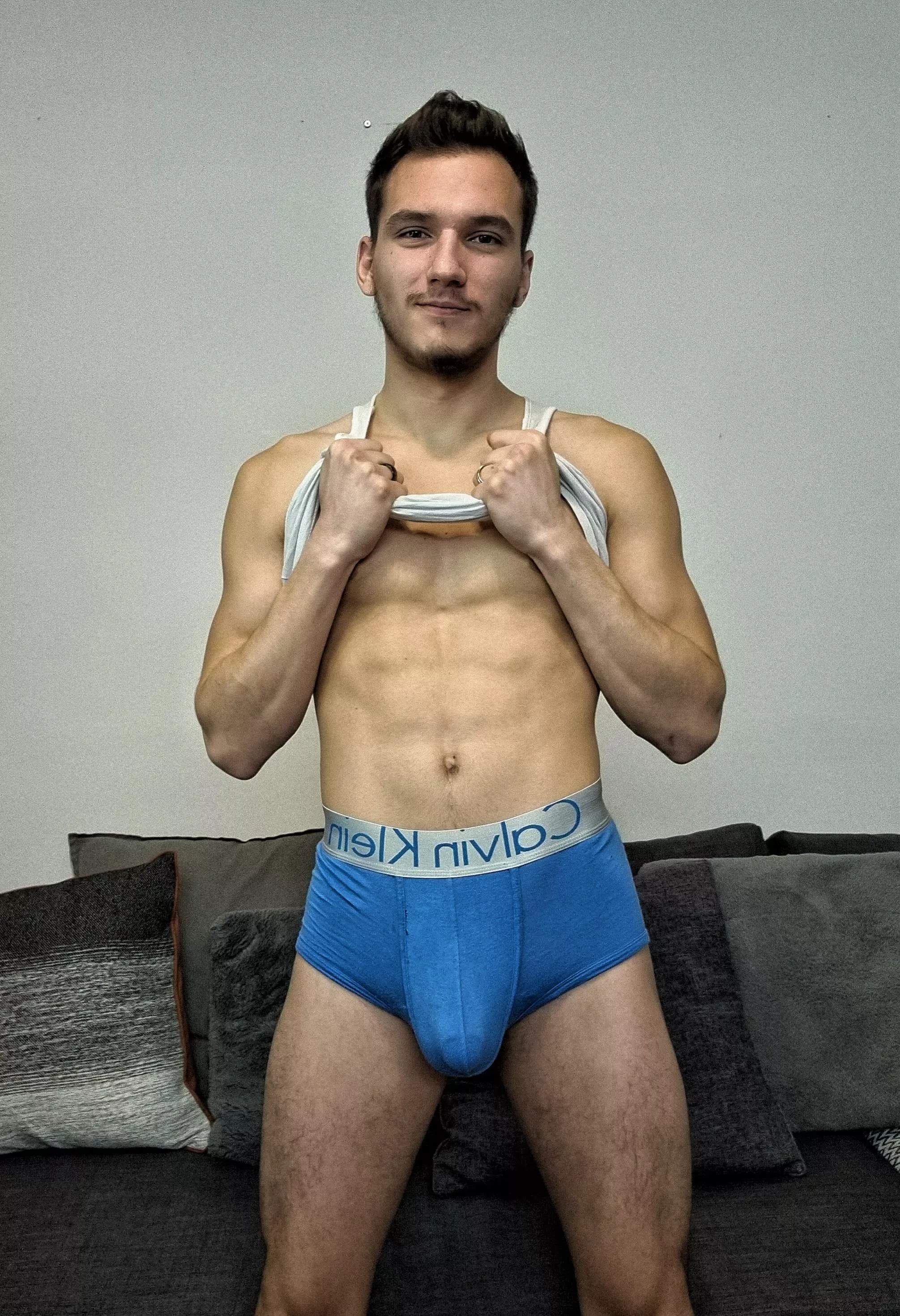 Hello Reddit, is anybody there?