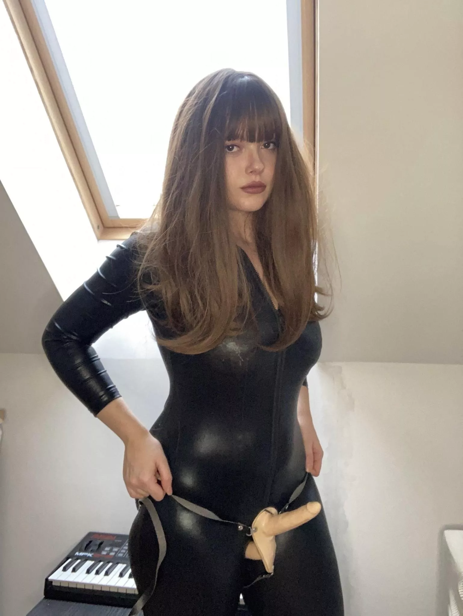 hi ridiculous piggy [domme]