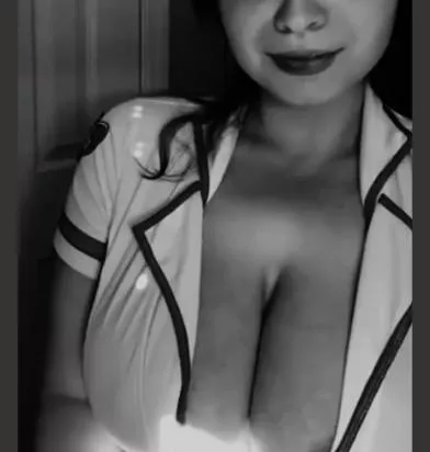 hope this is enough cleavage