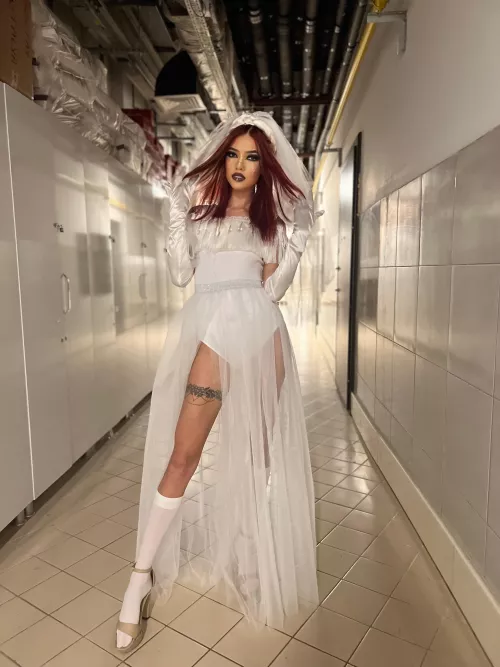 How about a wife like me?😏