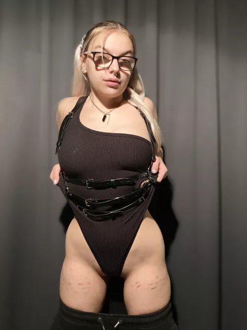 I like giving myself wedgies