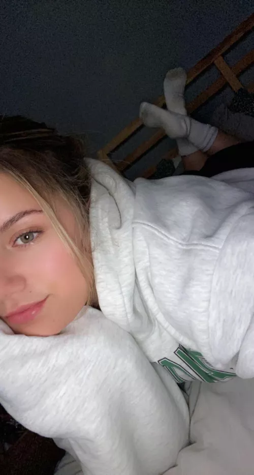 I put on a hoodie and enjoying my evening in bed 🥰