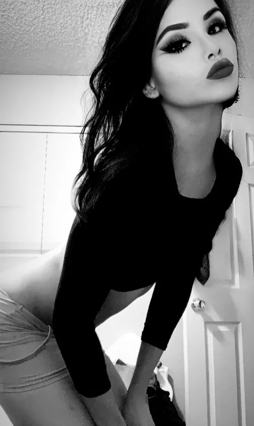 Im done with girls I’ll just be the girl myself🙈💅🏼💋💕