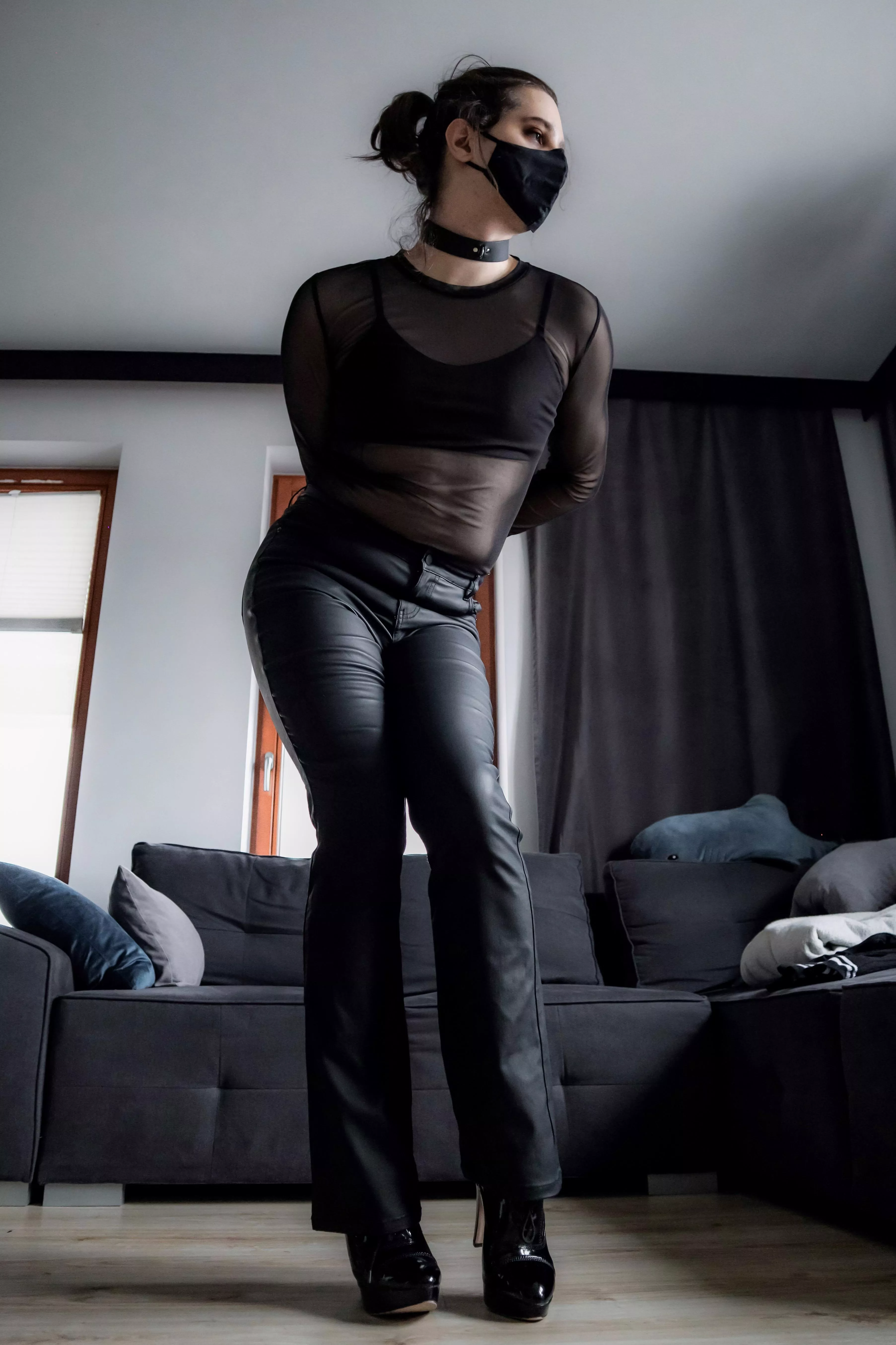 I’m looking outside and see you standing there. You look outstanding 🥰