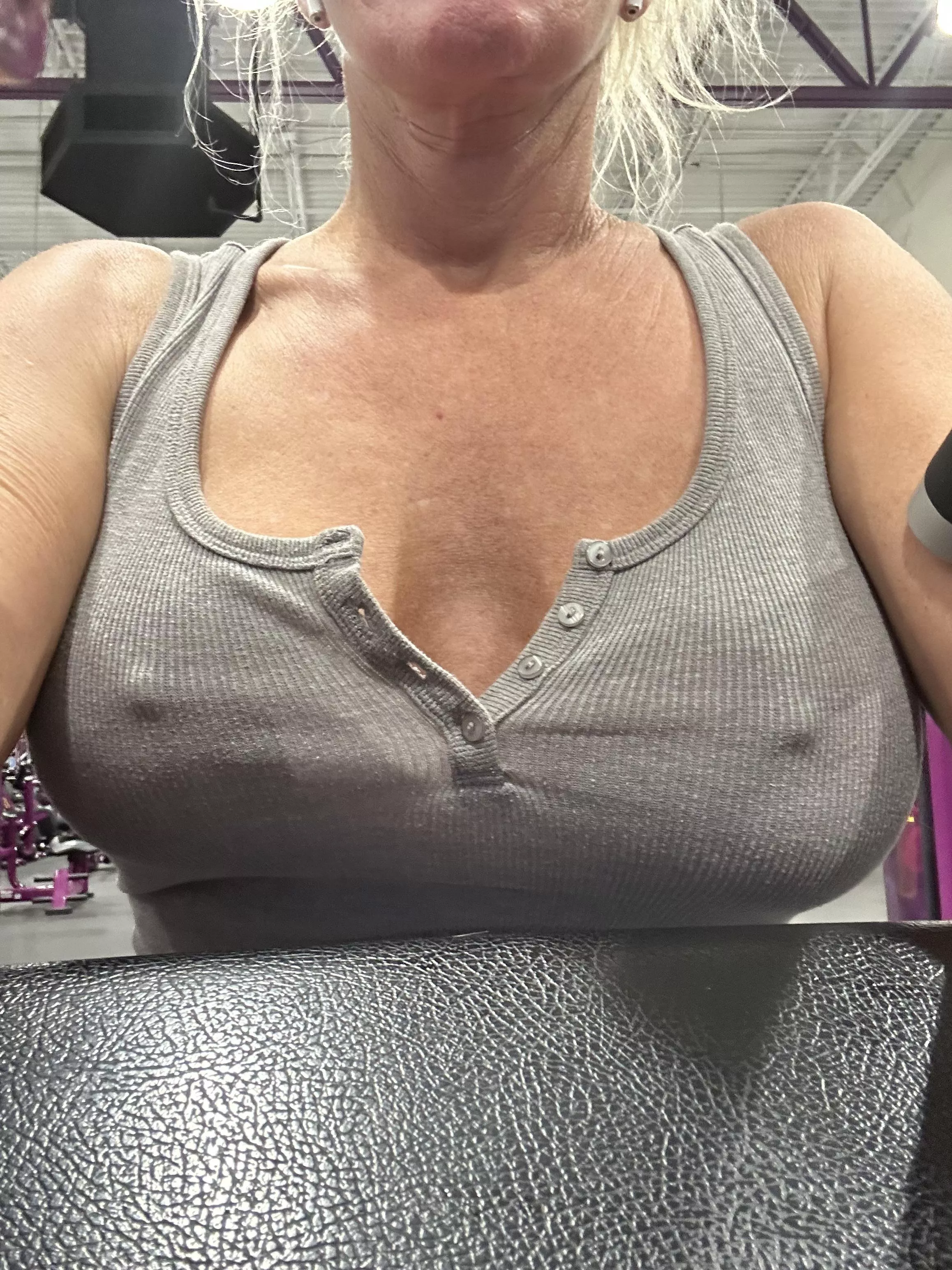 Is it ok to workout at the gym and feel comfortable without a bra?