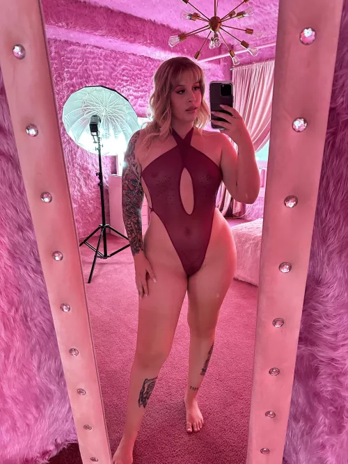 Like my outfit? 💗