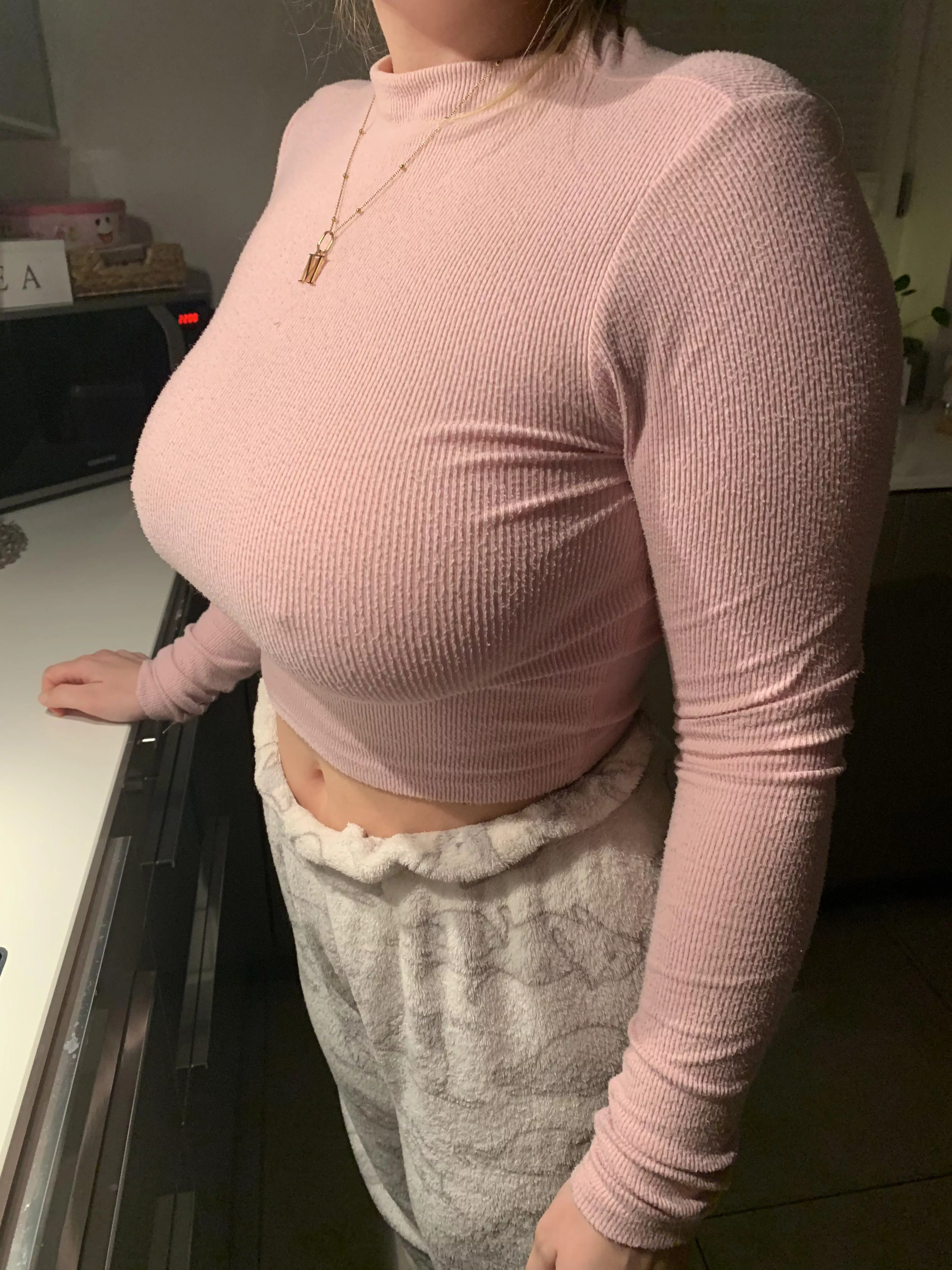 My GF's natural hangers