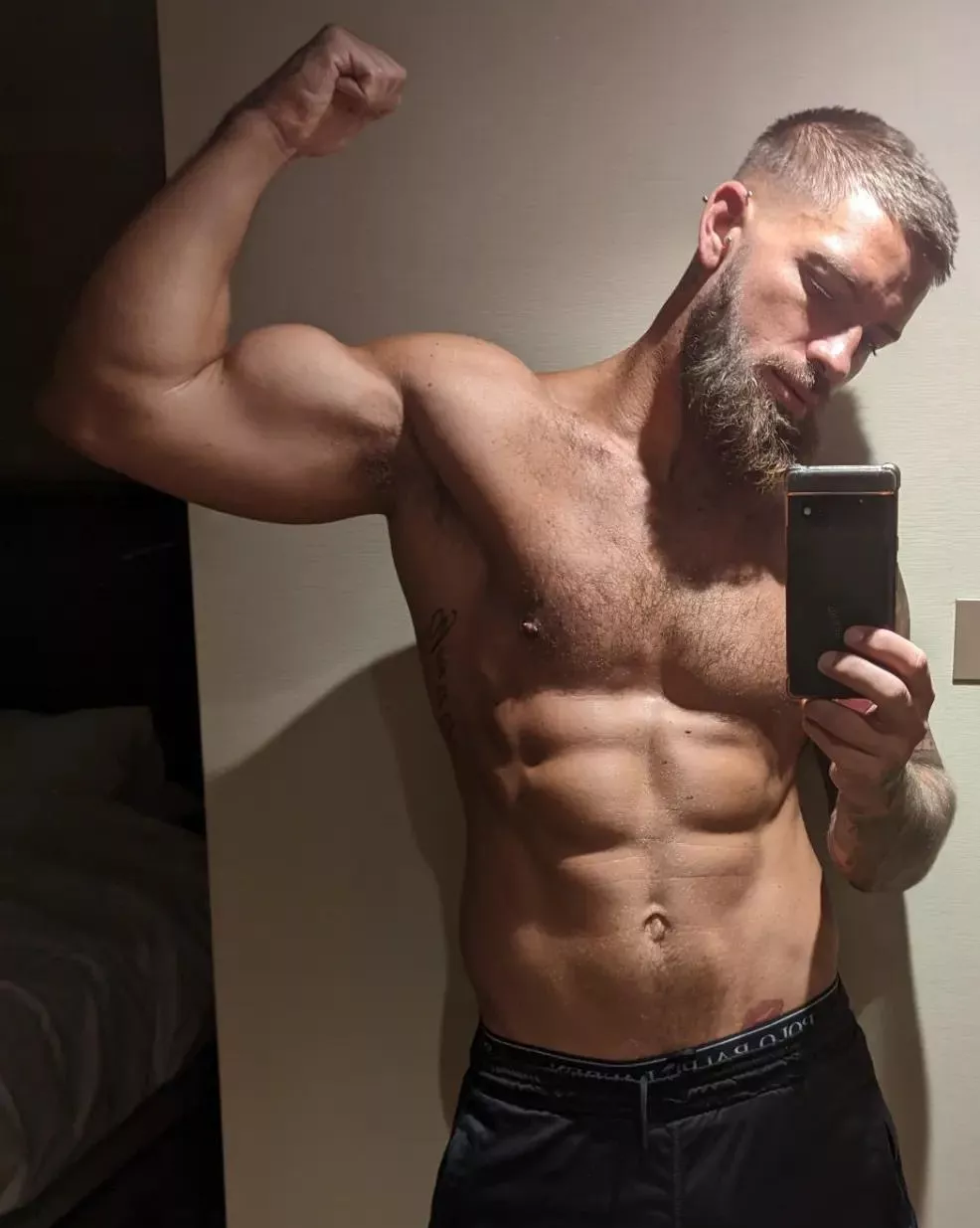 NGL I love my biceps