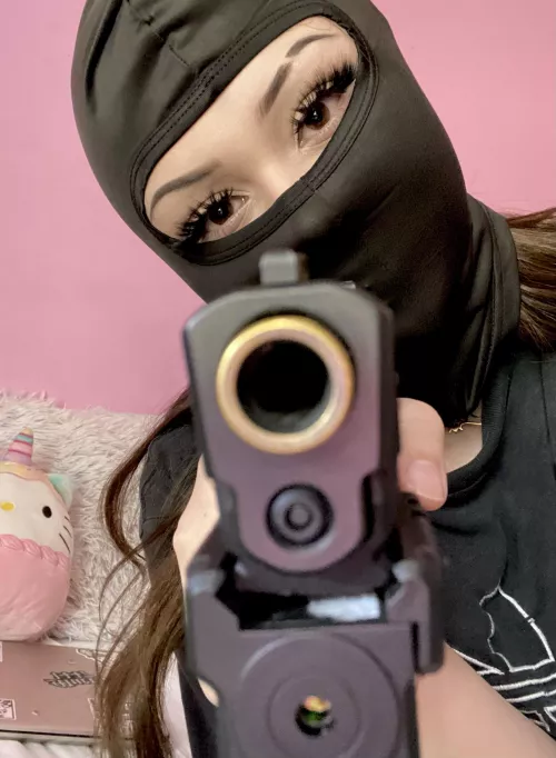 [OC] finger on my golden trigger i got that midas touch✨ check out my page for 🔗’s