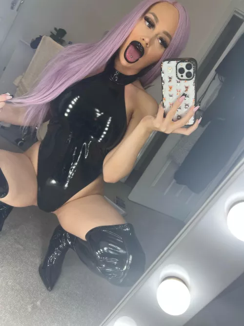 Pvc cum slut