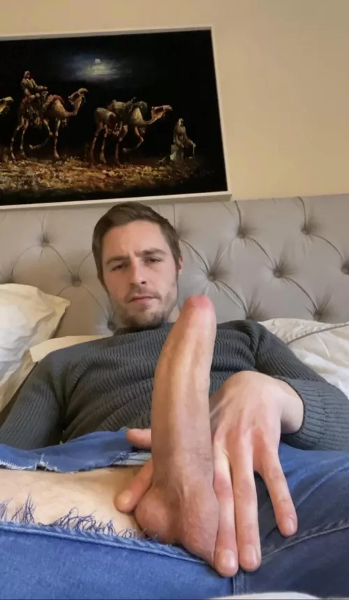 Ripped my jeans for easy access 👅🤤