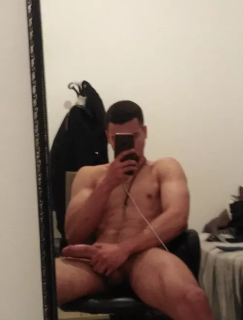 Seat still open (and so are my dms)