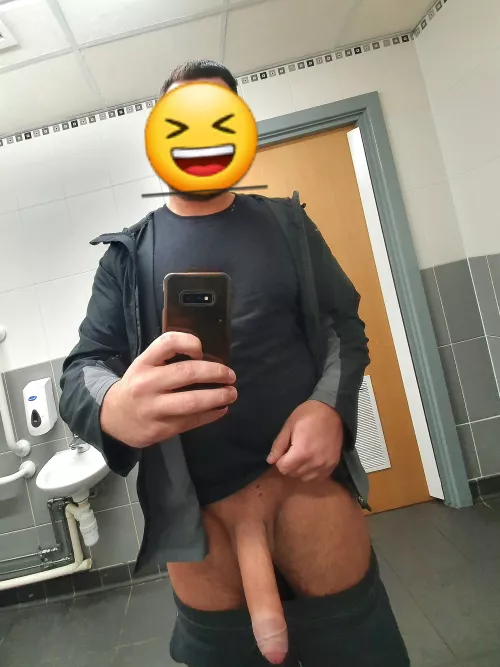 She stood me up... is it her loss ?