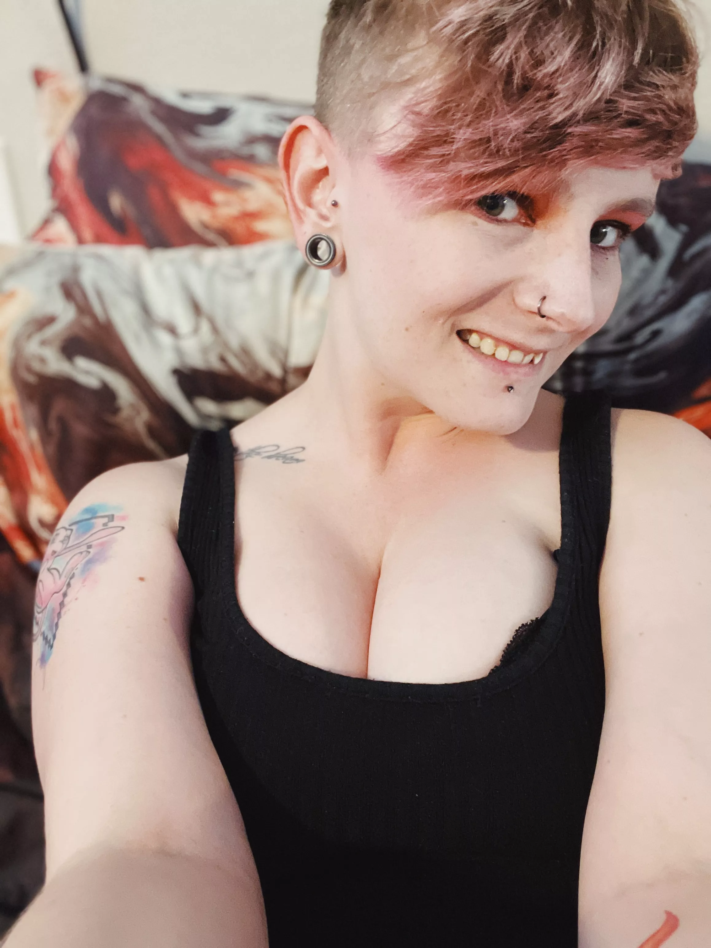 smiling busty emo chick