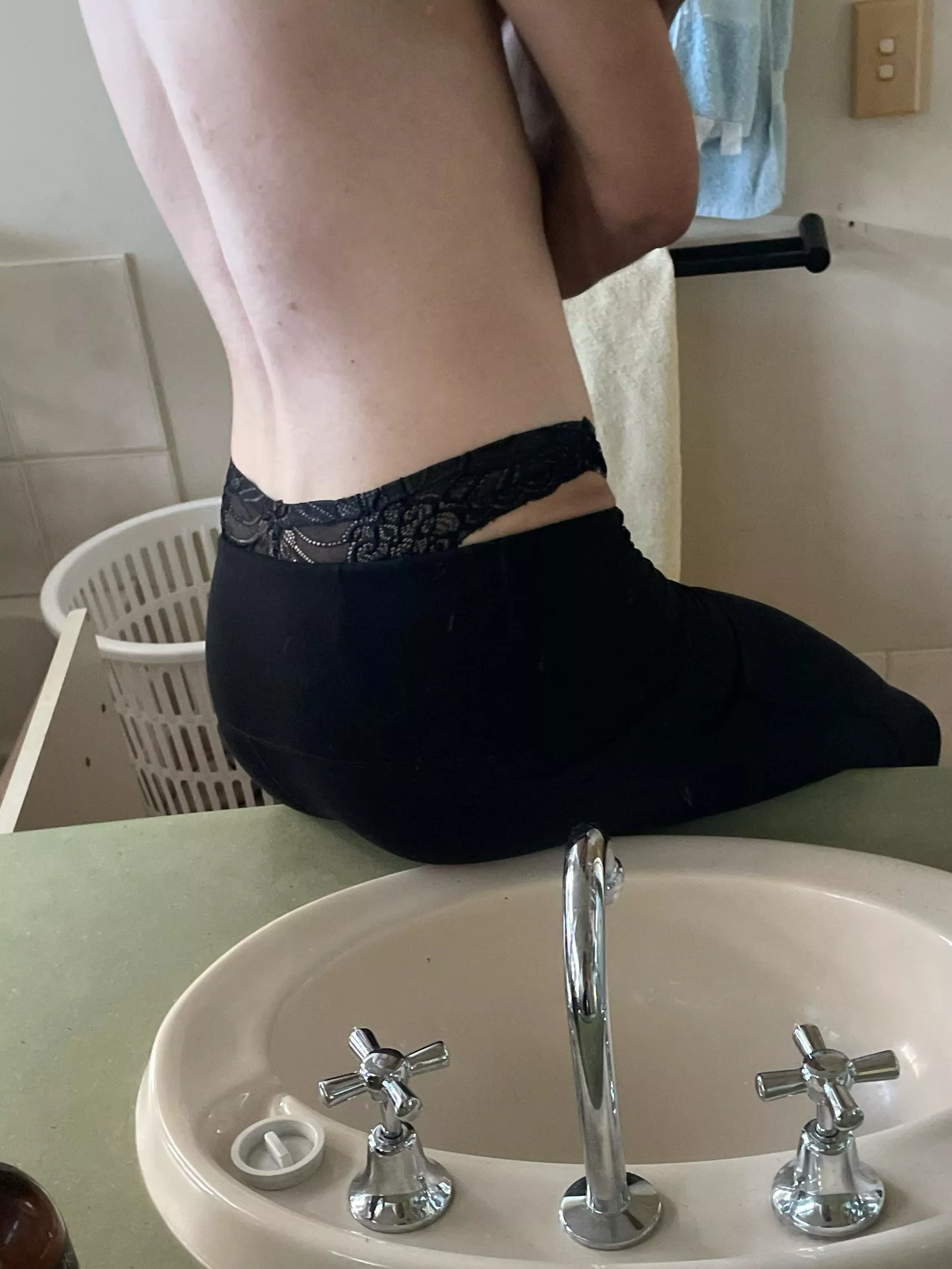 Sneak peek over my leggings