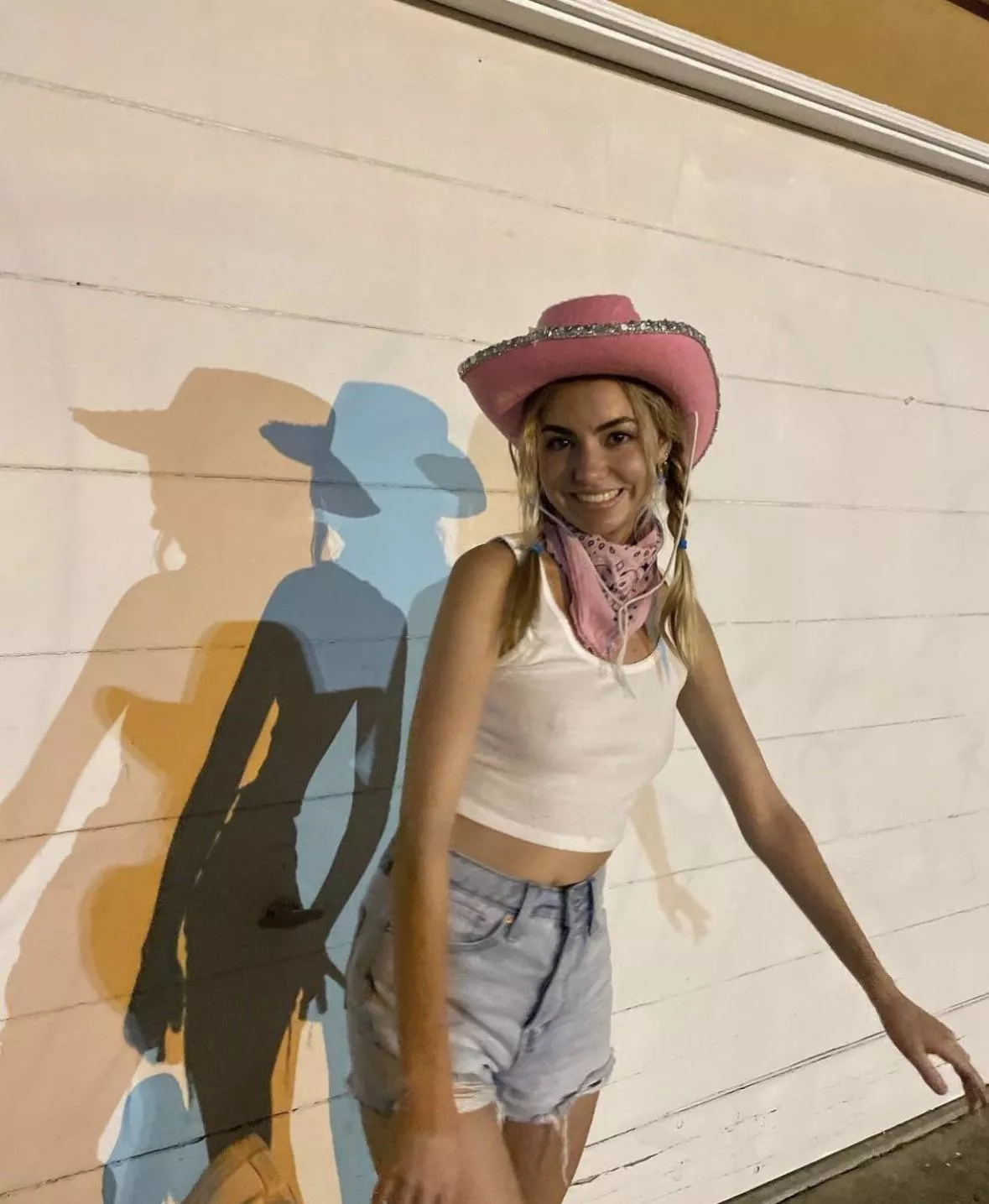 Still showing a little something