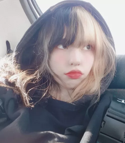 what do you think about my current hair style?