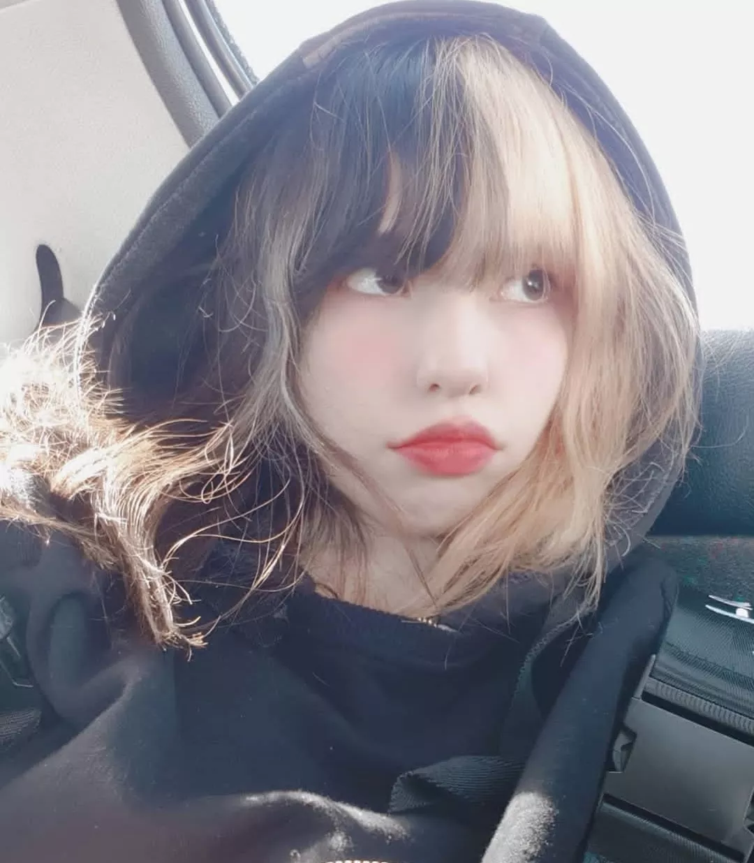 what do you think about my current hair style?