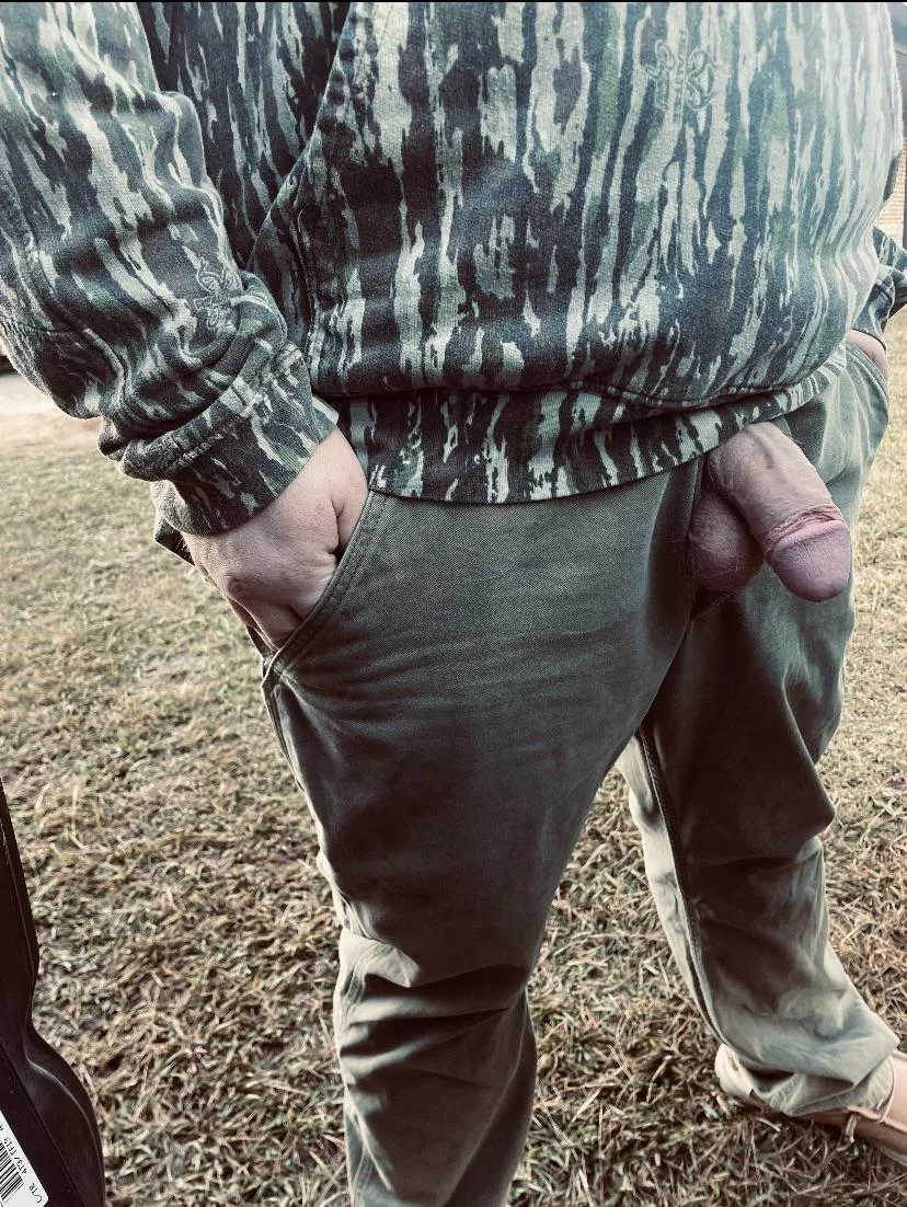 Another outside post! You on your knees?