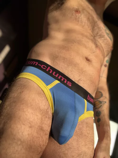 Anyone wanna be my bum chum?