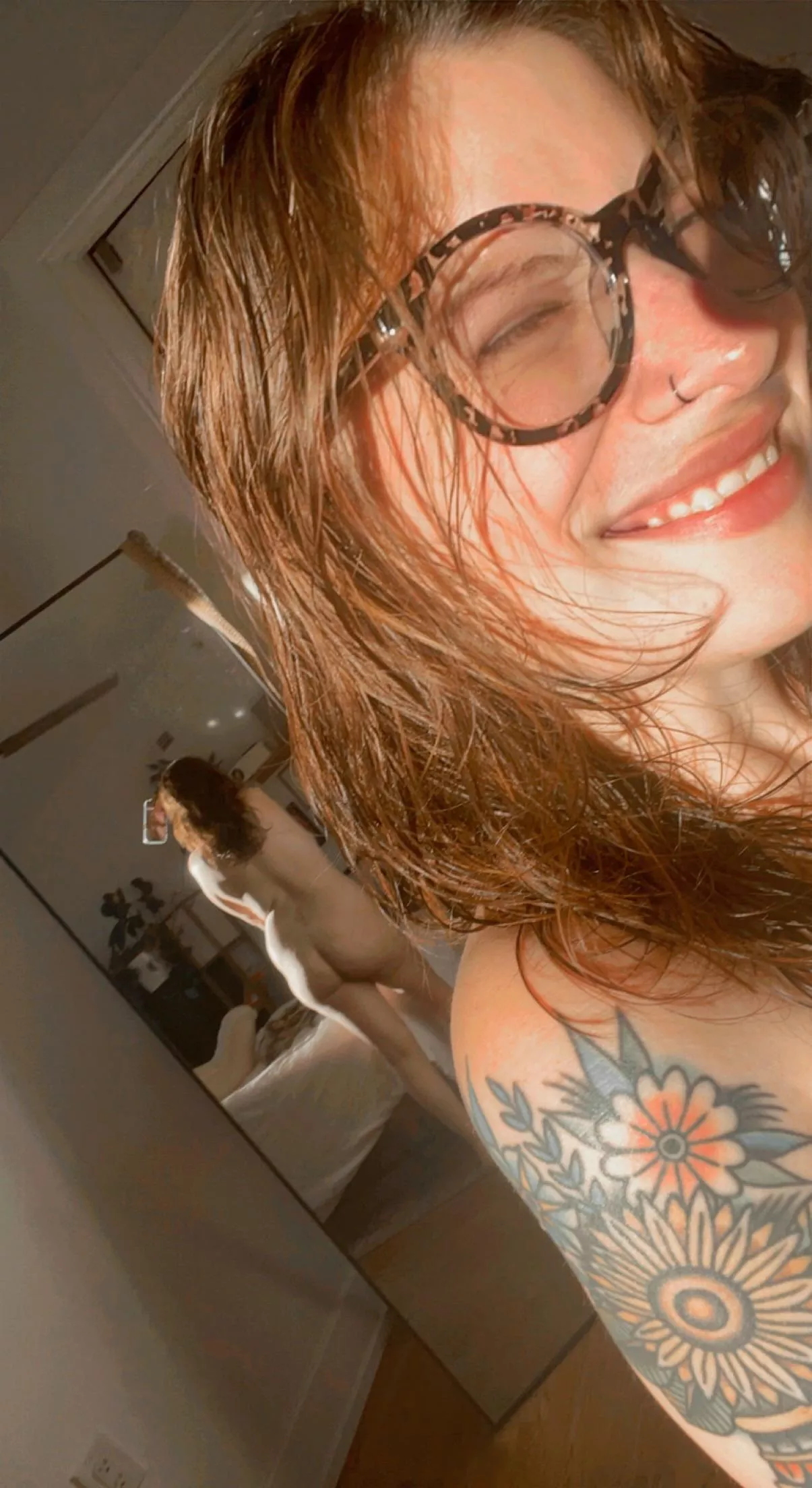 being naked is my favorite. 🥰 [37f]