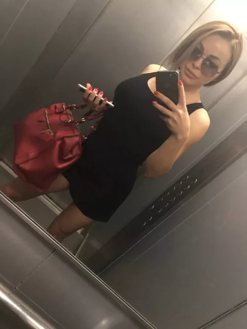 Black is suitable for me