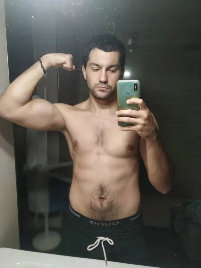 Bring your face close to the hollow of my muscular armpit and get high 😈