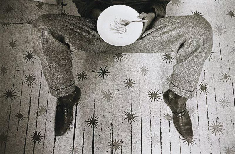 Can someone help me id these kind of boots? Photograph is from 1973