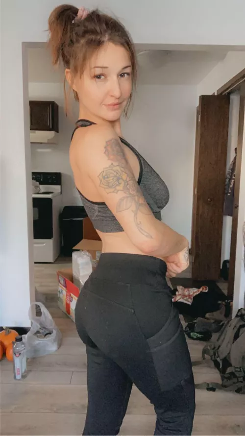 Carhartt makes the besstttt yoga pants 😍