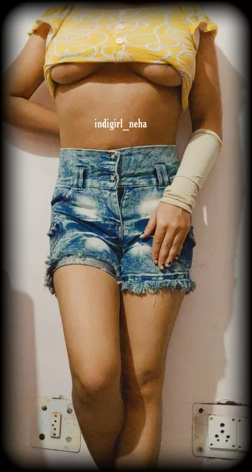 Desi Girl Desi Boobs 😊